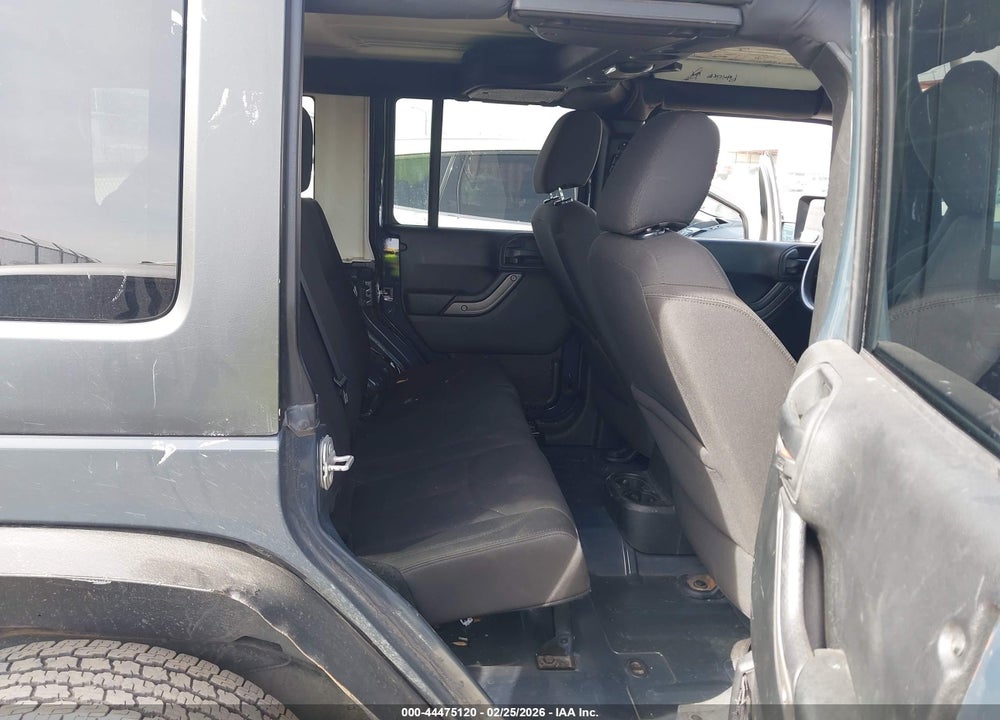 2016 JEEP WRANGLER UNLIMITED SPORT VIN: 1C4BJWDG2GL285888