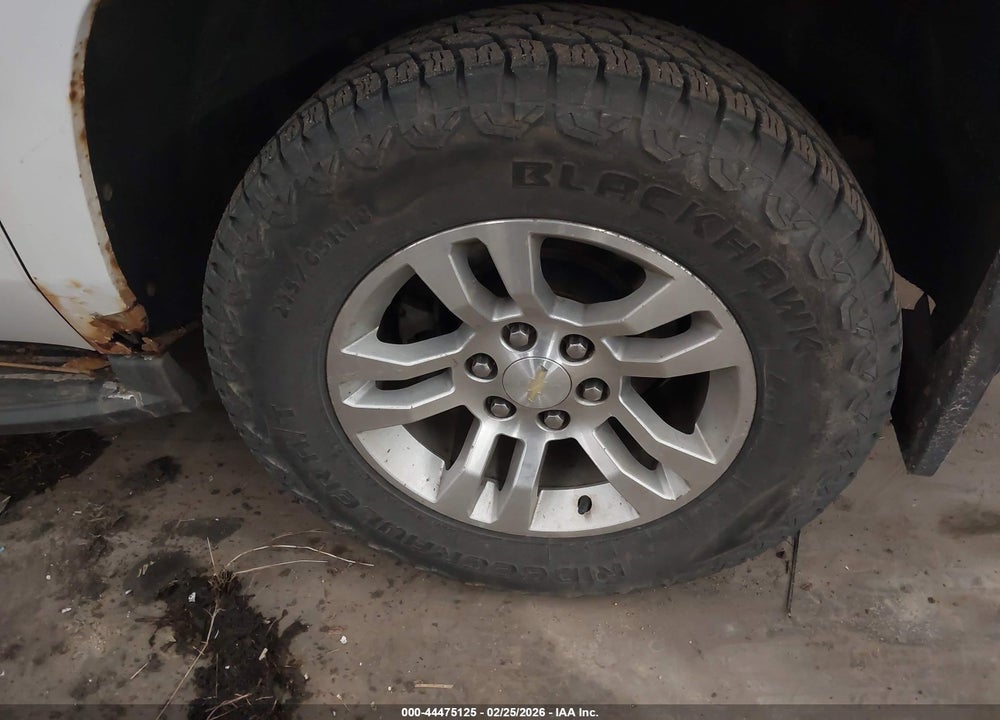 2016 CHEVROLET SUBURBAN LT VIN: 1GNSKHKC2GR258364