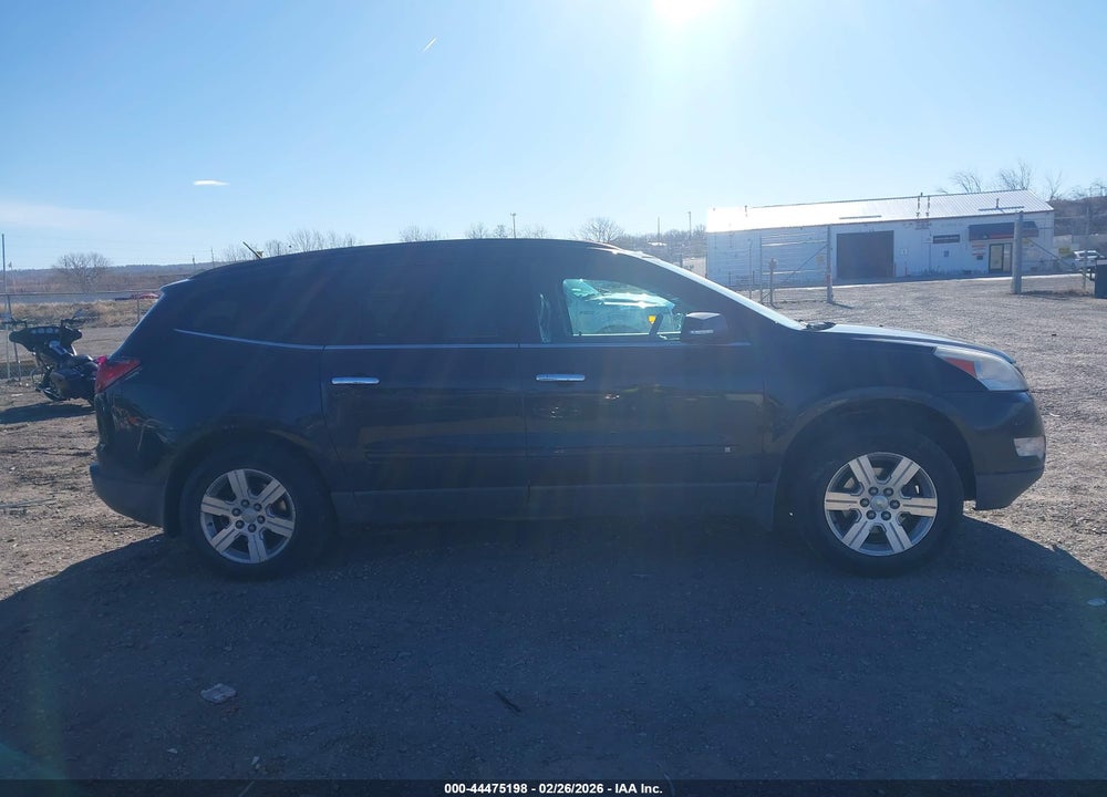 2010 CHEVROLET TRAVERSE LT VIN: 1GNLVGED1AS136685