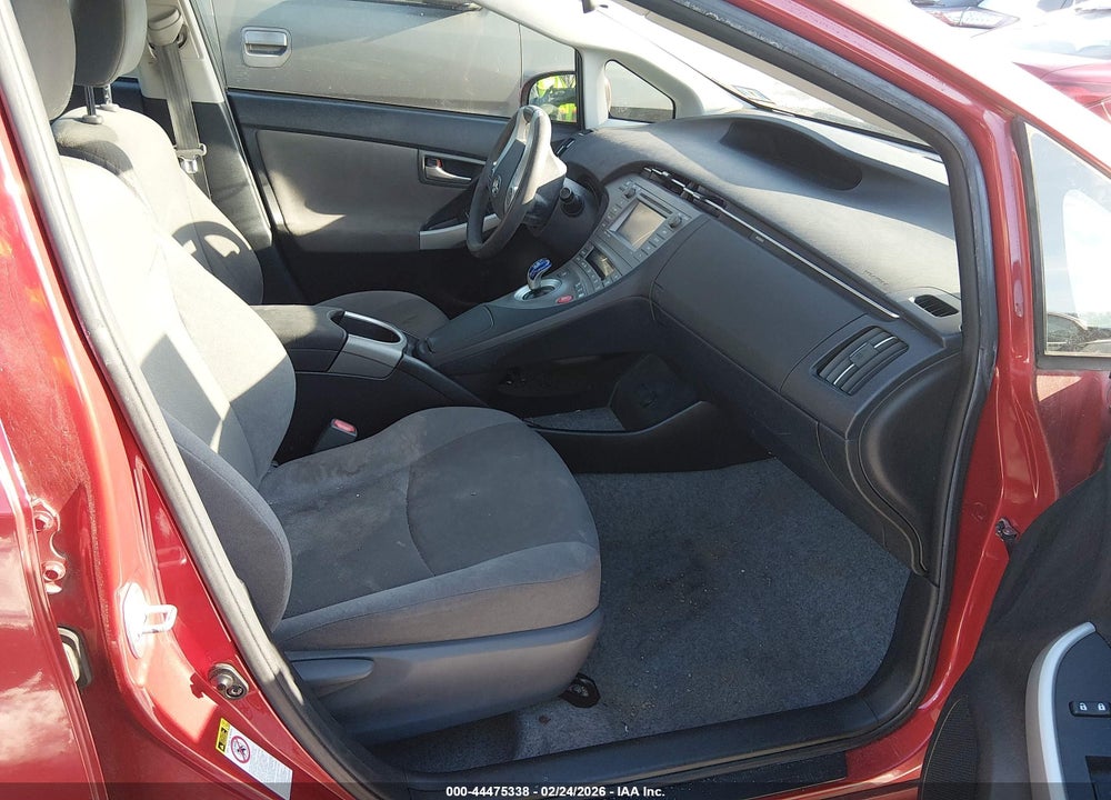 2014 TOYOTA PRIUS THREE VIN: JTDKN3DU5E1757955