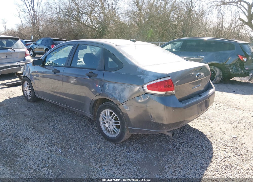2010 FORD FOCUS SE VIN: 1FAHP3FN7AW261245
