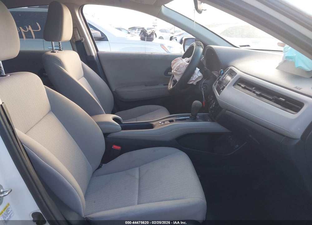 2016 HONDA HR-V LX VIN: 3CZRU6H31GM714539