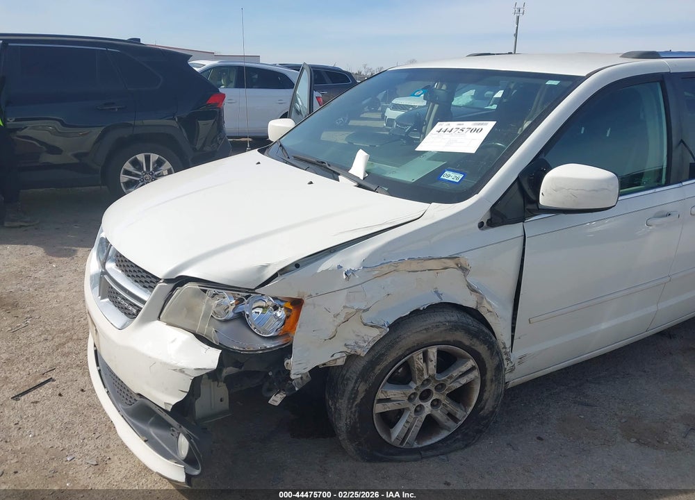 2011 DODGE GRAND CARAVAN CREW VIN: 2D4RN5DG0BR742231
