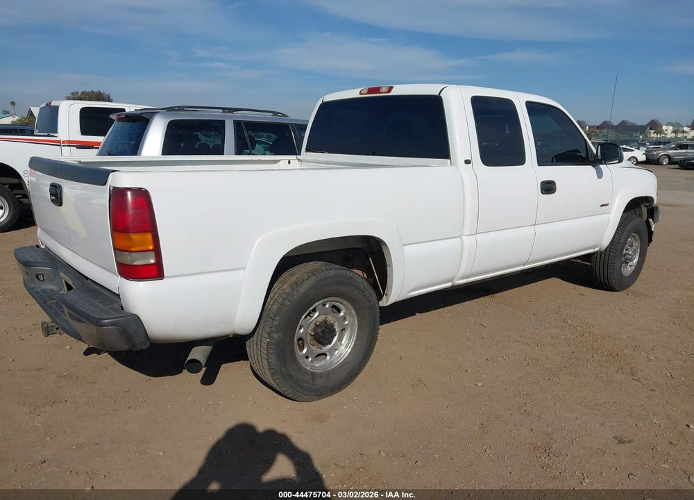 2002 CHEVROLET SILVERADO 2500HD LT VIN: 1GCHC29112E138654