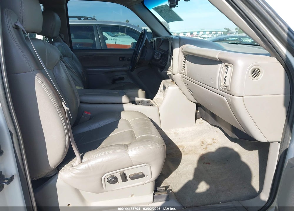 2002 CHEVROLET SILVERADO 2500HD LT VIN: 1GCHC29112E138654