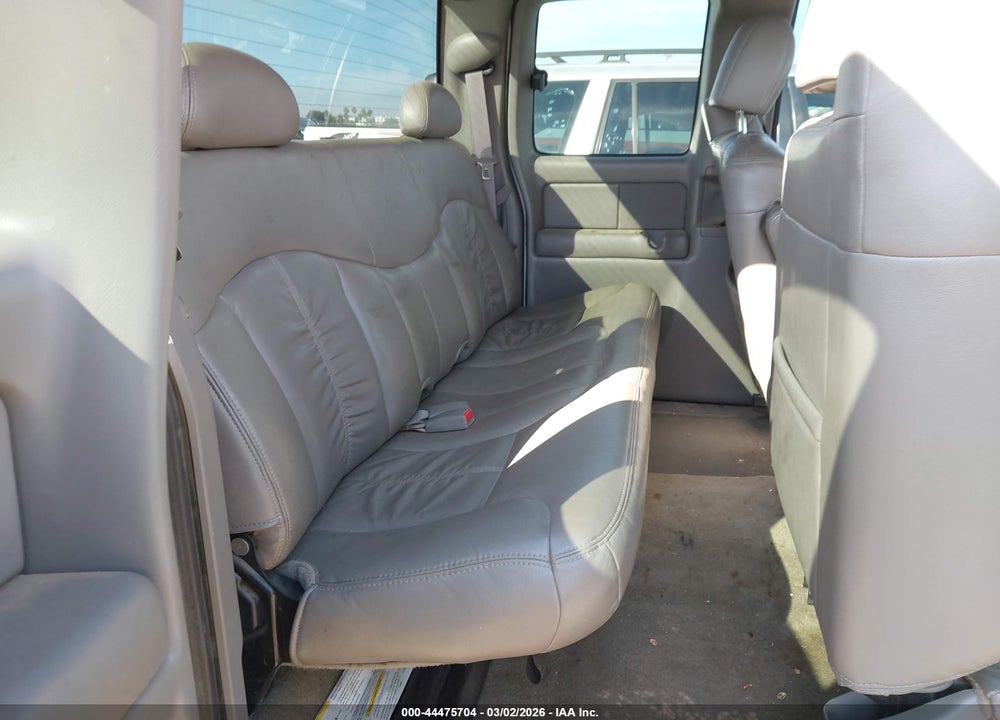 2002 CHEVROLET SILVERADO 2500HD LT VIN: 1GCHC29112E138654