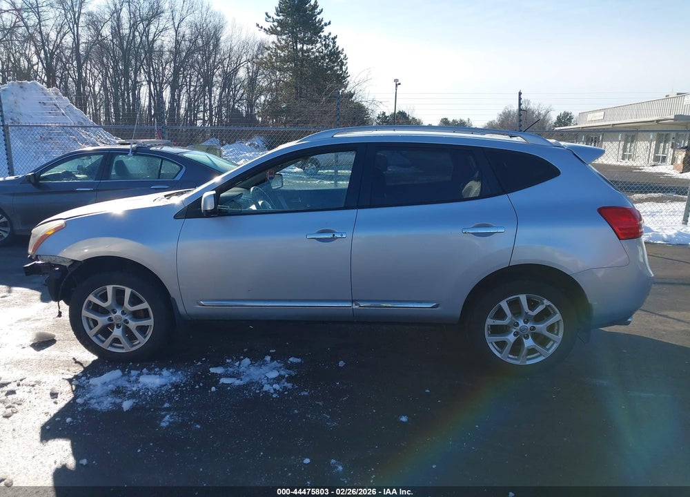 2013 NISSAN ROGUE SV W/SL PKG VIN: JN8AS5MV1DW611924