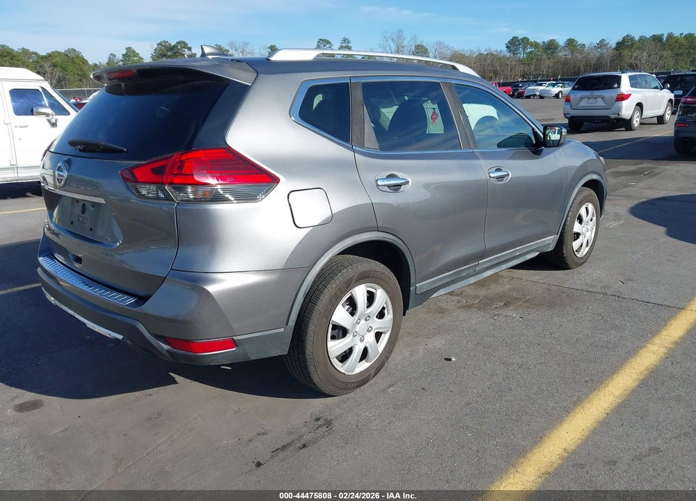 2017 NISSAN ROGUE S VIN: KNMAT2MT4HP563860