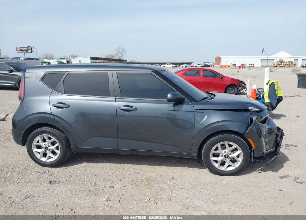 2023 KIA SOUL LX VIN: KNDJ23AU5P7880227