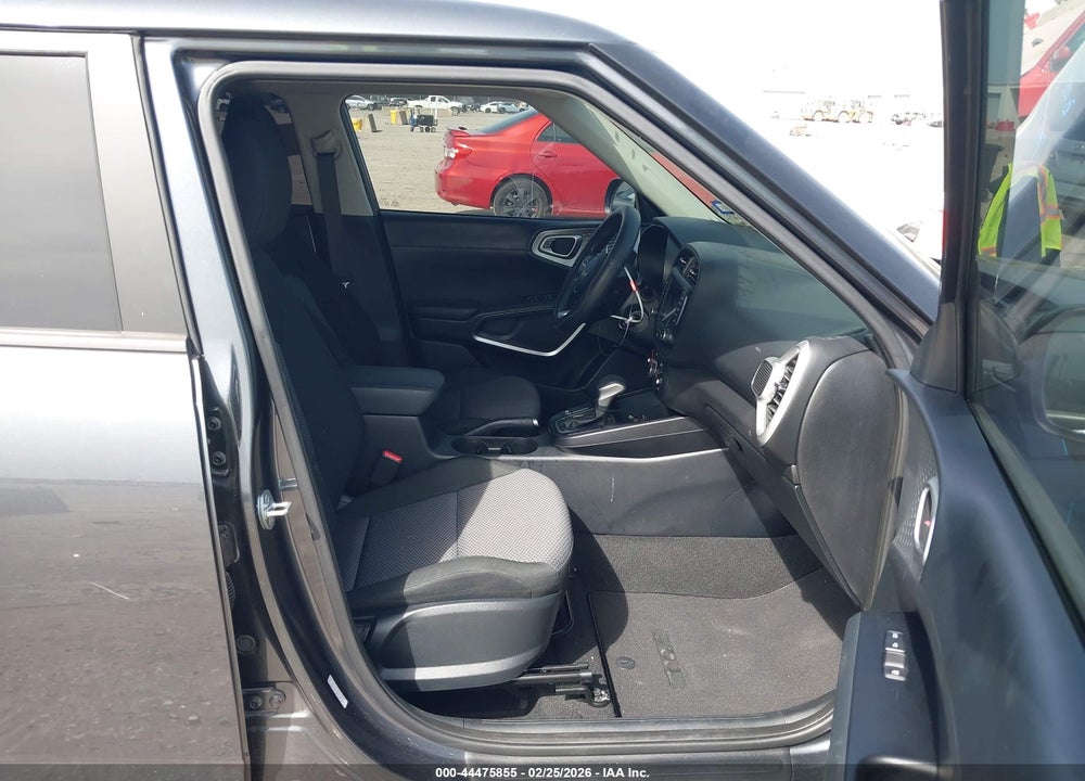 2023 KIA SOUL LX VIN: KNDJ23AU5P7880227