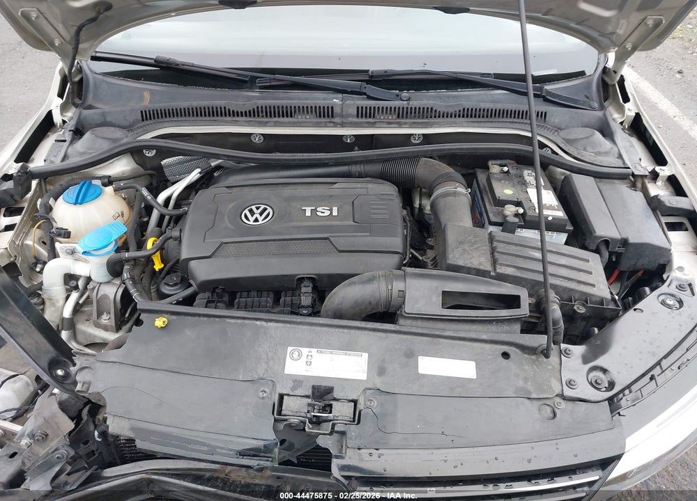 2014 VOLKSWAGEN JETTA 1.8T SE VIN: 3VWD17AJ7EM262193