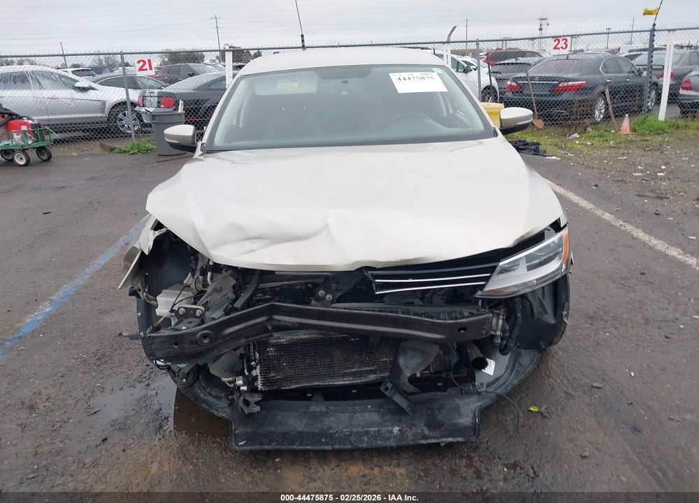 2014 VOLKSWAGEN JETTA 1.8T SE VIN: 3VWD17AJ7EM262193