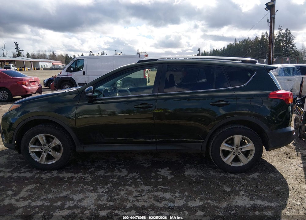 2013 TOYOTA RAV4 XLE VIN: JTMRFREVXDD022245
