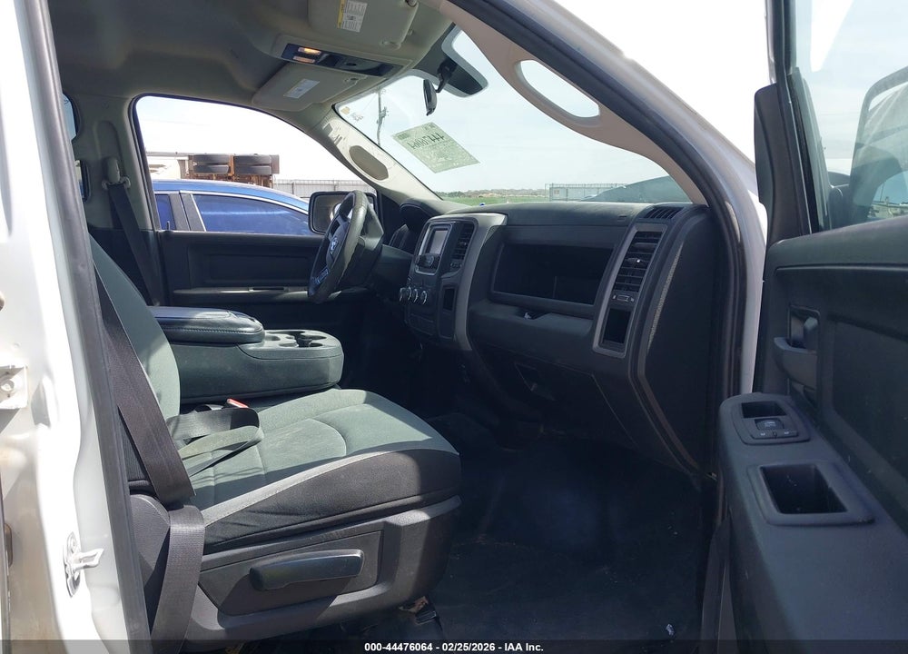 2022 RAM 1500 CLASSIC TRADESMAN  4X4 5'7 BOX VIN: 3C6RR7KG3NG375617