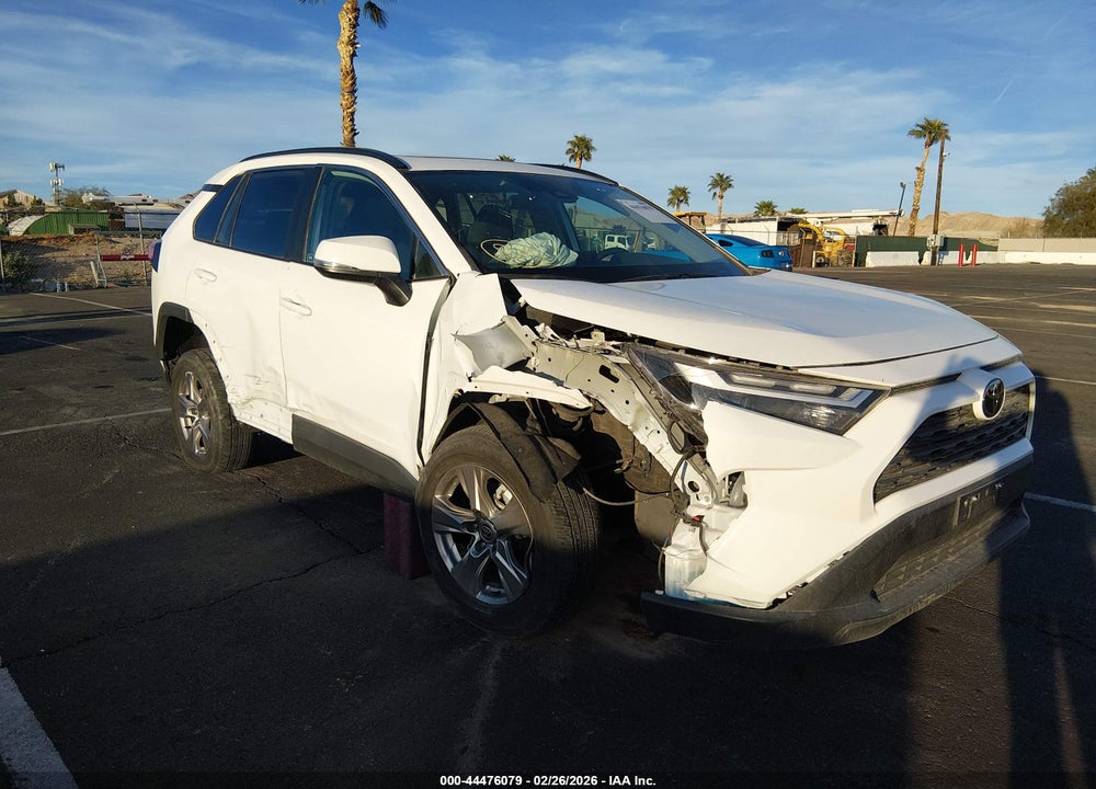 2022 TOYOTA RAV4 XLE VIN: 2T3W1RFV2NC197773