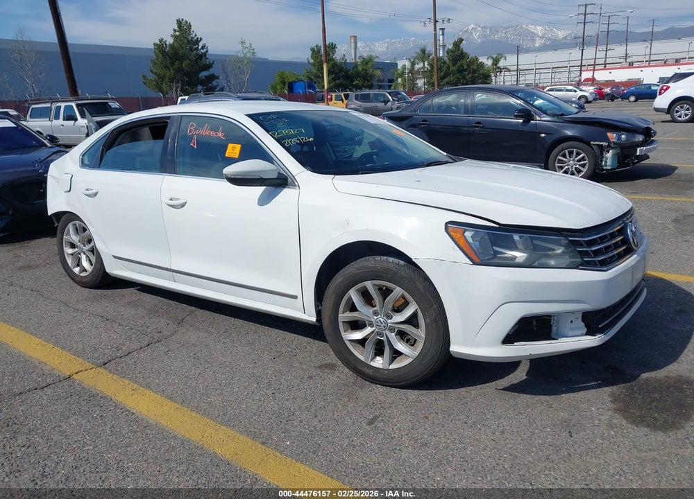 2016 VOLKSWAGEN PASSAT 1.8T S VIN: 1VWAT7A37GC043012