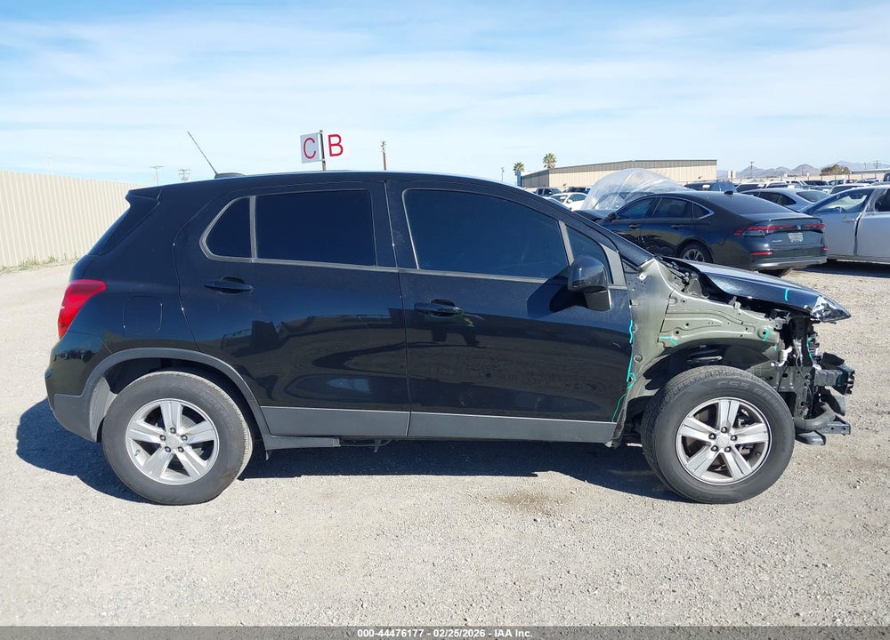 2022 CHEVROLET TRAX FWD LS VIN: KL7CJKSM2NB527147