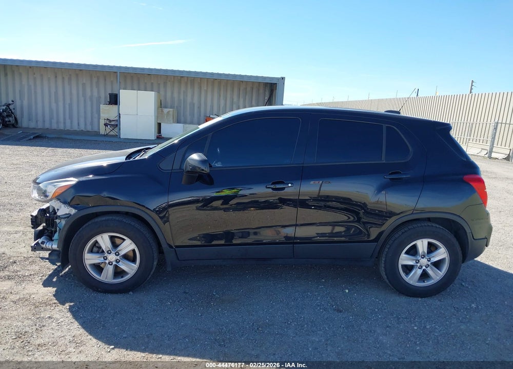 2022 CHEVROLET TRAX FWD LS VIN: KL7CJKSM2NB527147
