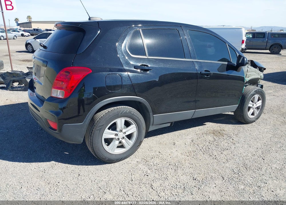 2022 CHEVROLET TRAX FWD LS VIN: KL7CJKSM2NB527147