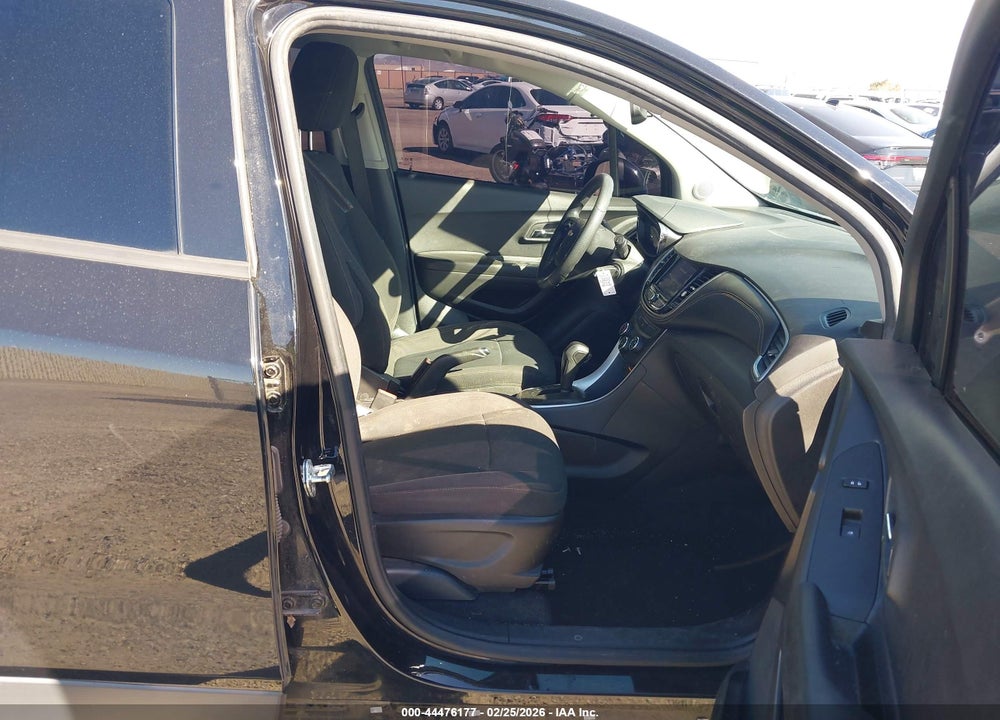 2022 CHEVROLET TRAX FWD LS VIN: KL7CJKSM2NB527147