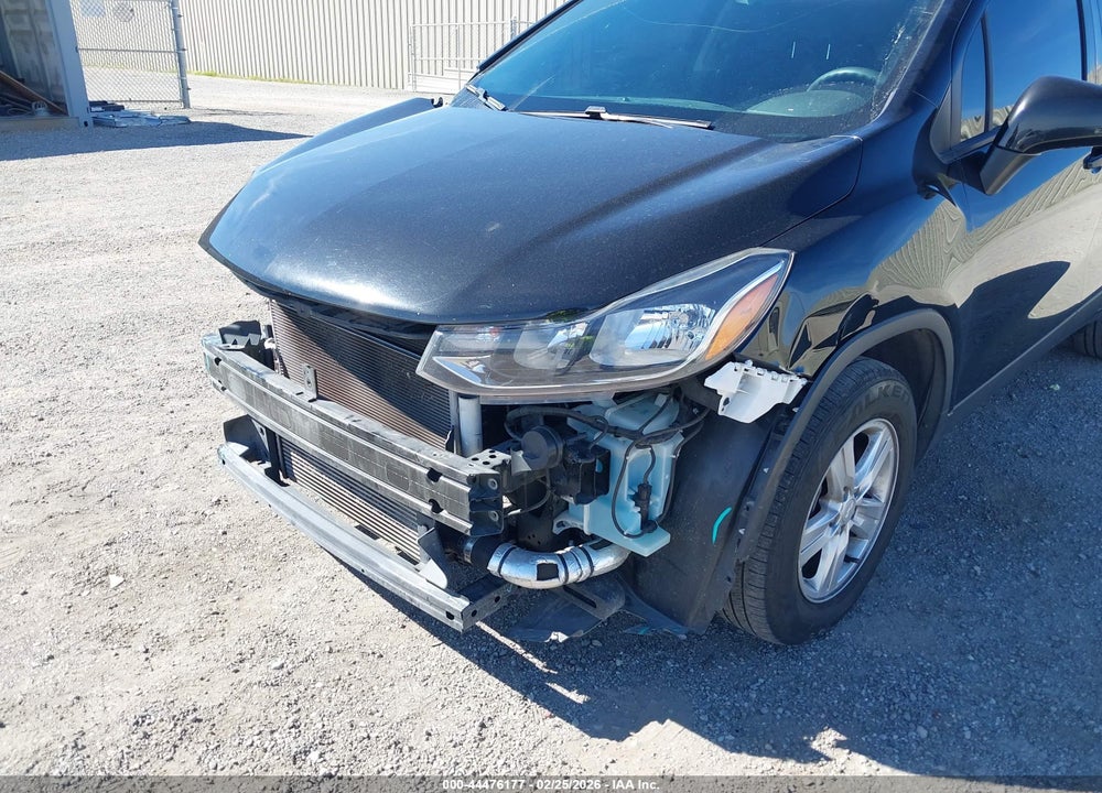 2022 CHEVROLET TRAX FWD LS VIN: KL7CJKSM2NB527147