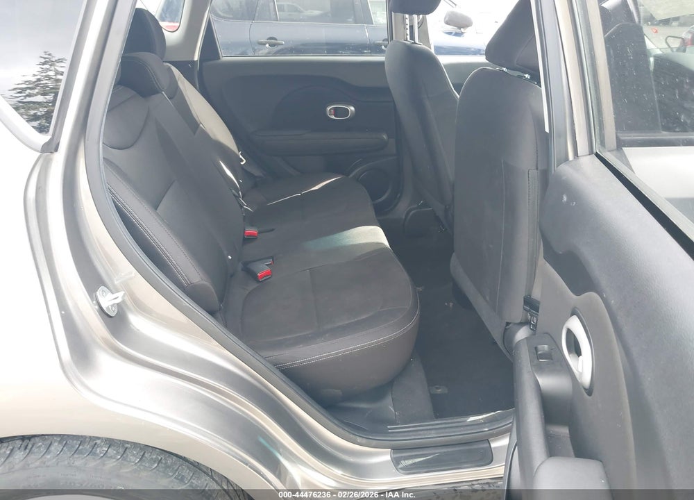 2016 KIA SOUL VIN: KNDJN2A2XG7389555