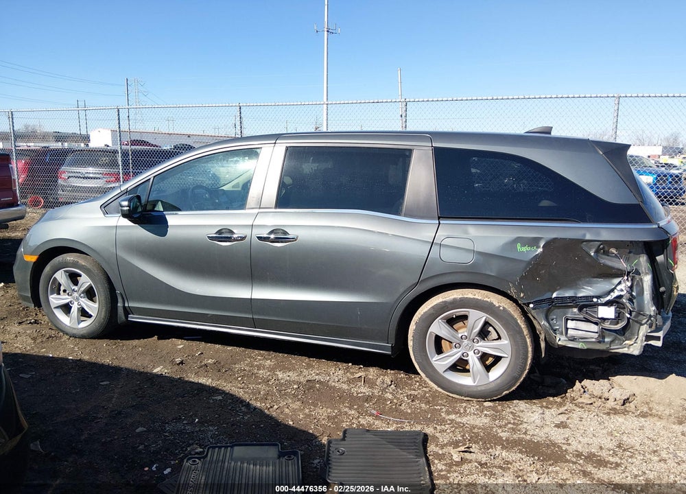2018 HONDA ODYSSEY EX-L VIN: 5FNRL6H7XJB024957