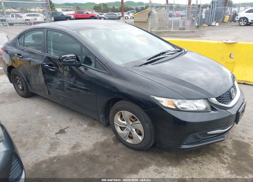 2015 HONDA CIVIC LX VIN: 19XFB2F5XFE272946