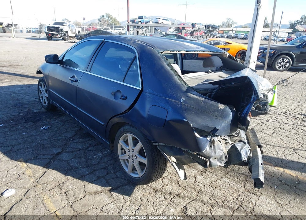 2004 HONDA ACCORD 2.4 LX VIN: JHMCM56324C024688