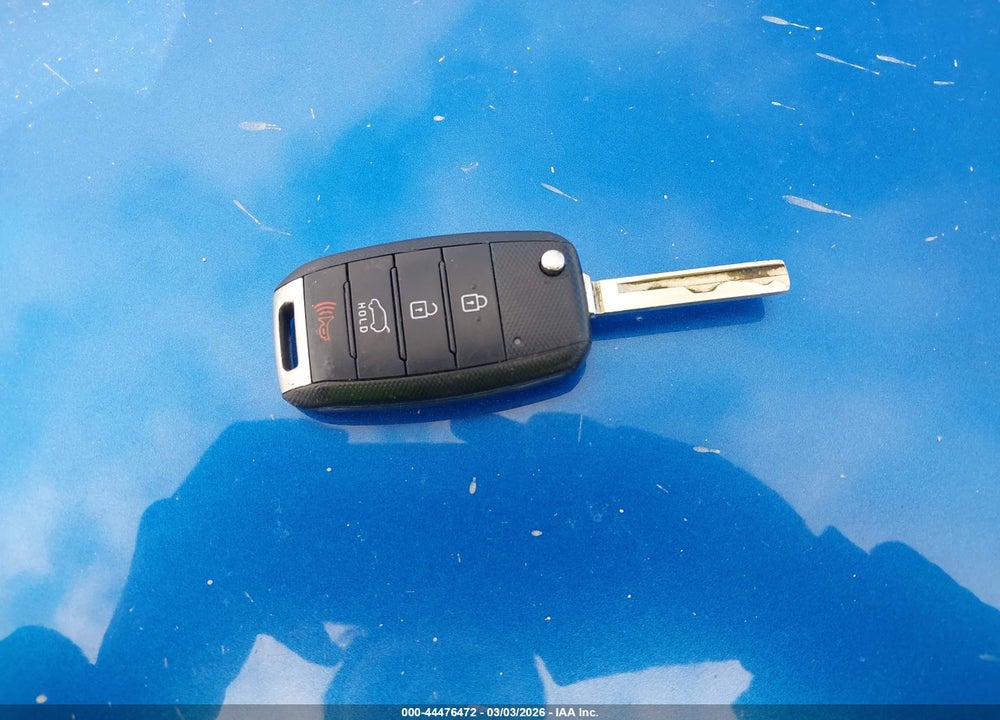 2016 KIA SORENTO 2.4L LX VIN: 5XYPGDA3XGG128082