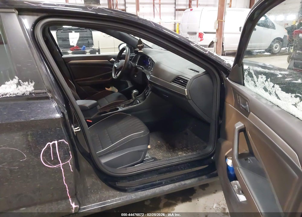 2022 VOLKSWAGEN JETTA 1.5T SPORT VIN: 3VWBM7BU2NM033637