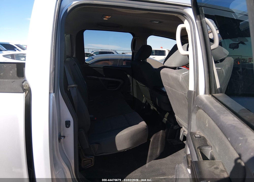 2015 NISSAN TITAN SV VIN: 1N6AA0EK4FN510257