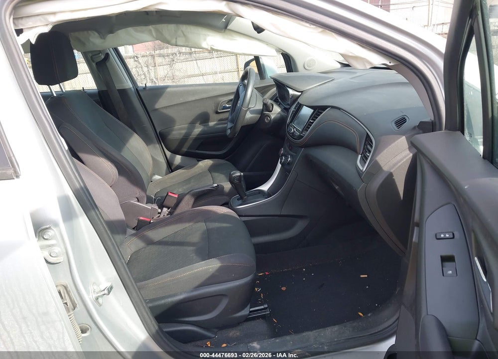 2017 CHEVROLET TRAX LS VIN: 3GNCJKSB2HL253606