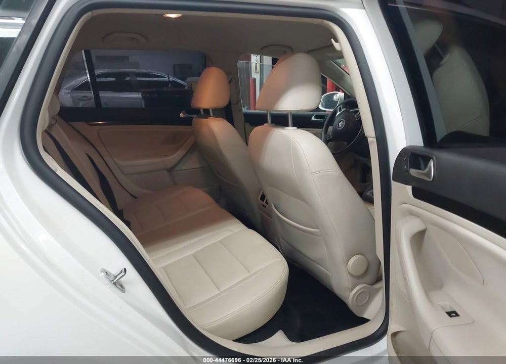 2013 VOLKSWAGEN JETTA SPORTWAGEN 2.0L TDI VIN: 3VWPL7AJ8DM634663