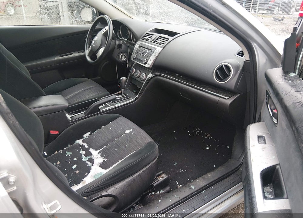 2010 MAZDA 6 I TOURING VIN: 1YVHZ8CH4A5M35658