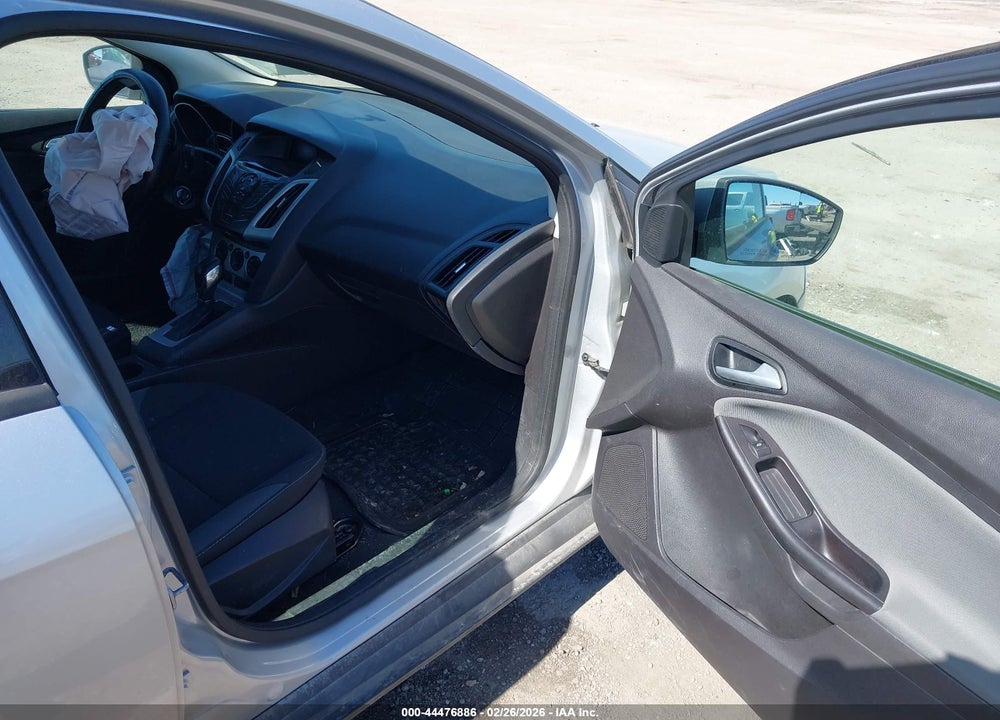 2013 FORD FOCUS SE VIN: 1FADP3K25DL185184