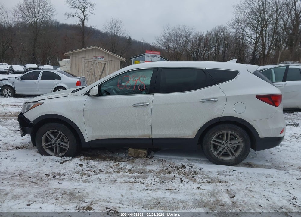 2017 HYUNDAI SANTA FE SPORT 2.4L VIN: 5XYZTDLB2HG437748