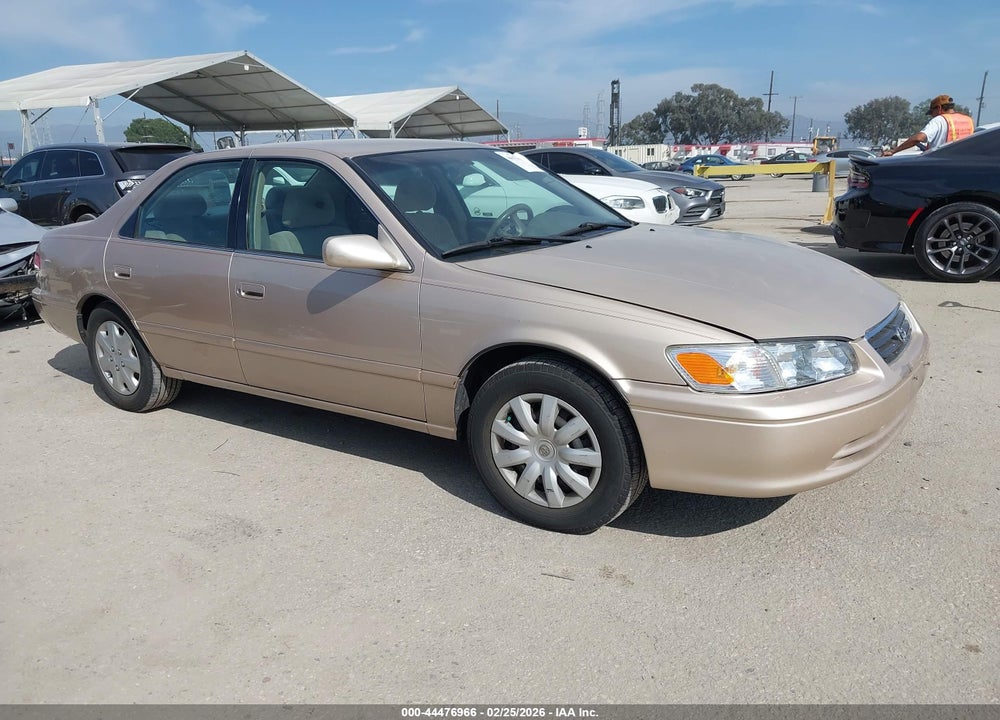 2001 TOYOTA CAMRY LE VIN: 4T1BG22K91U823532