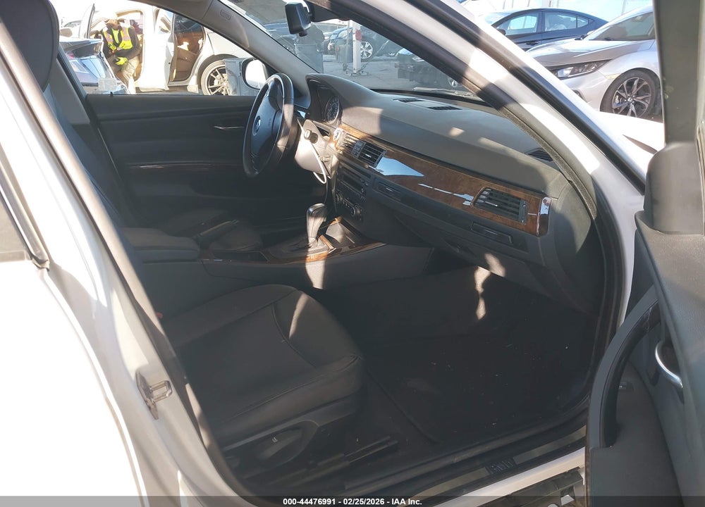 2010 BMW 328I VIN: WBAPH5C5XAA439176