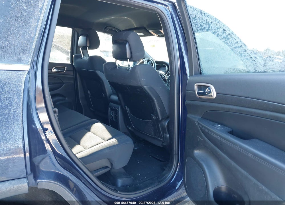 2015 JEEP GRAND CHEROKEE LAREDO VIN: 1C4RJFAG6FC704360