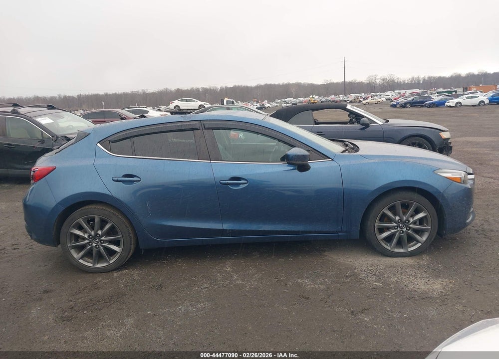 2018 MAZDA 3 TOURING VIN: 3MZBN1L38JM275147