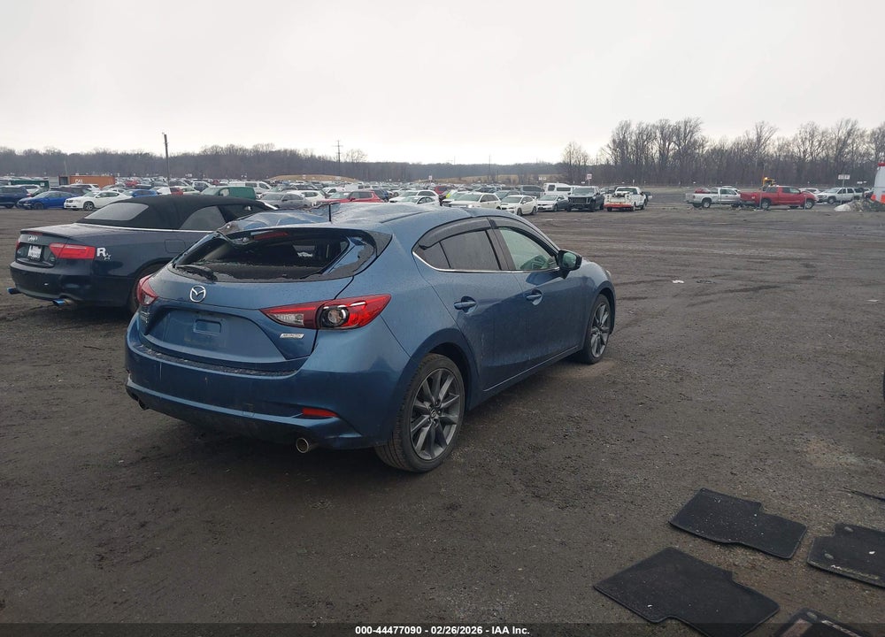 2018 MAZDA 3 TOURING VIN: 3MZBN1L38JM275147