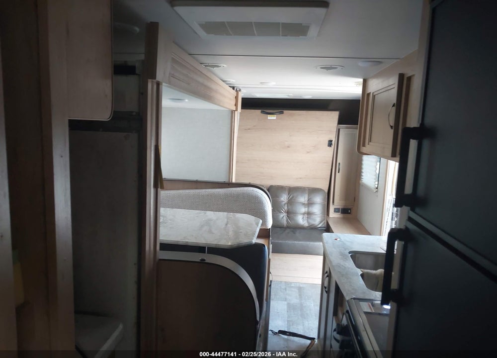 2021 WINNEBAGO OTHER VIN: 54CTM2M21M3052380