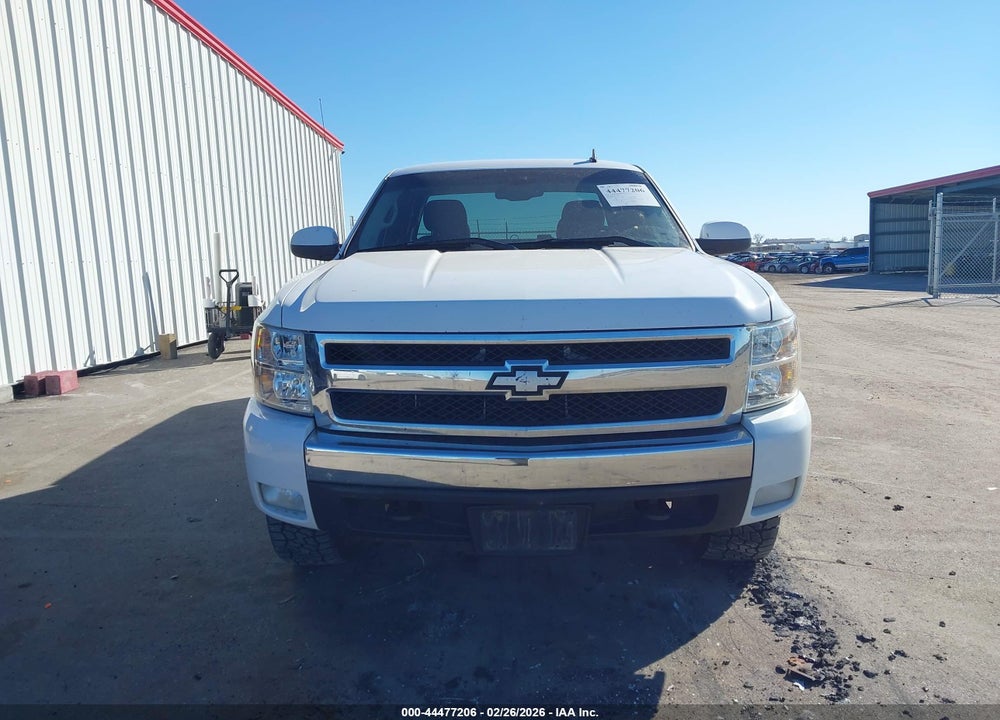 2008 CHEVROLET SILVERADO 1500 LT1 VIN: 2GCEK19J581242848