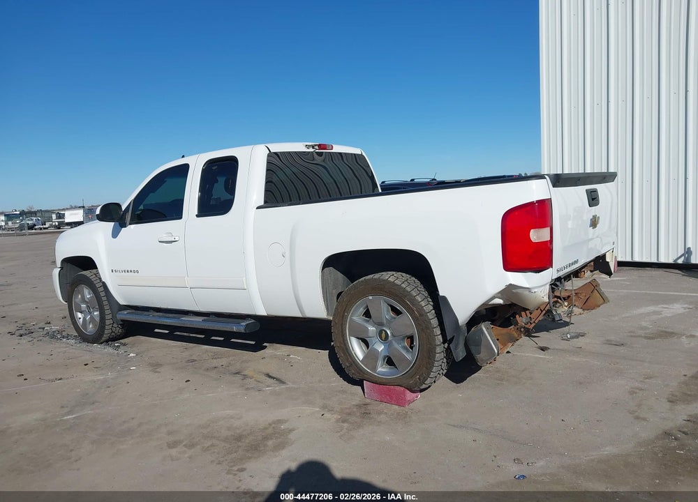 2008 CHEVROLET SILVERADO 1500 LT1 VIN: 2GCEK19J581242848