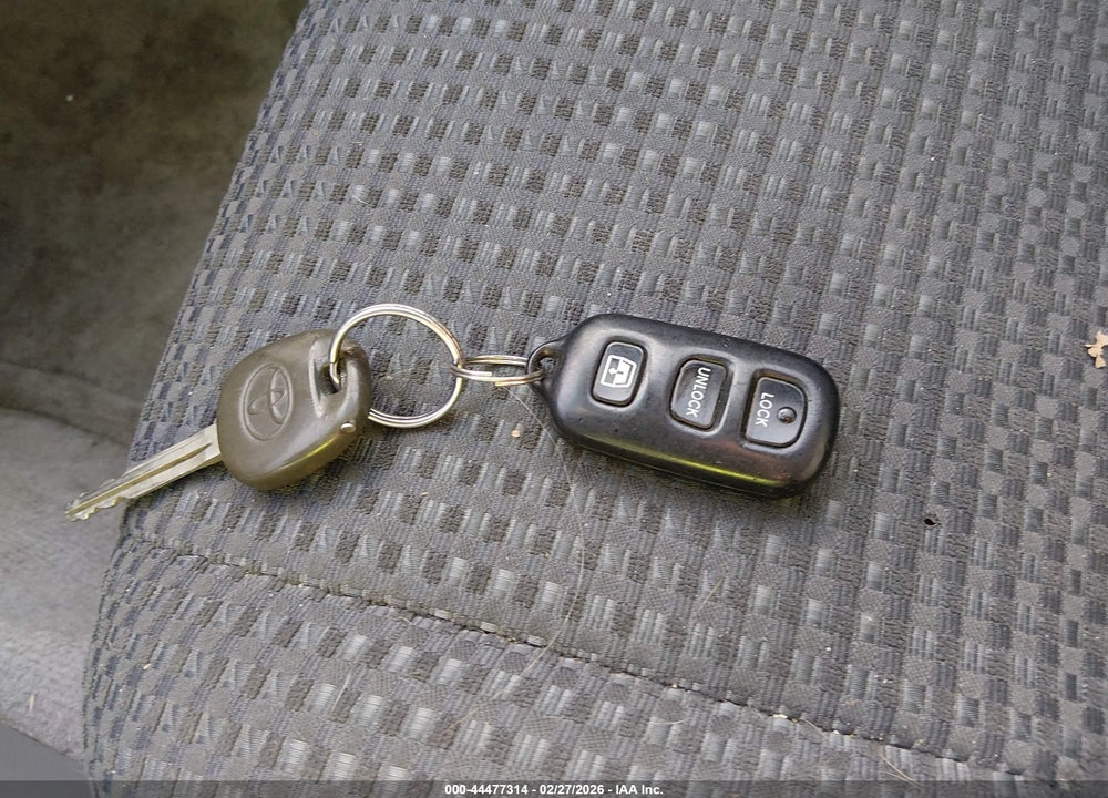 2004 TOYOTA 4RUNNER SR5 SPORT V6 VIN: JTEBU14R540052611