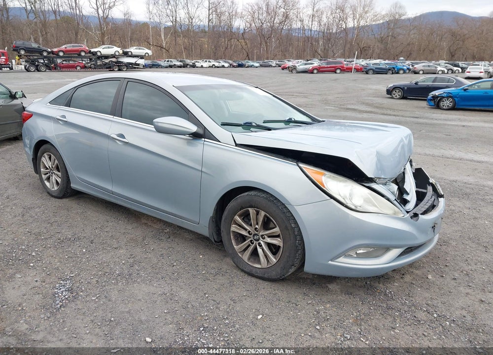 2013 HYUNDAI SONATA GLS VIN: 5NPEB4AC3DH664320