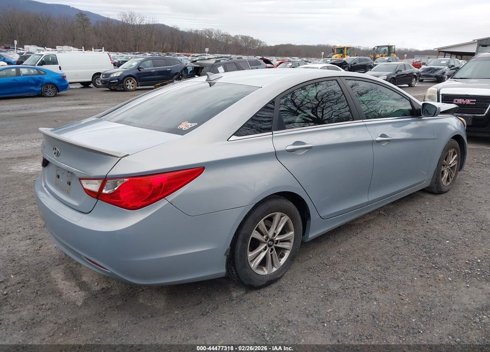 2013 HYUNDAI SONATA GLS VIN: 5NPEB4AC3DH664320