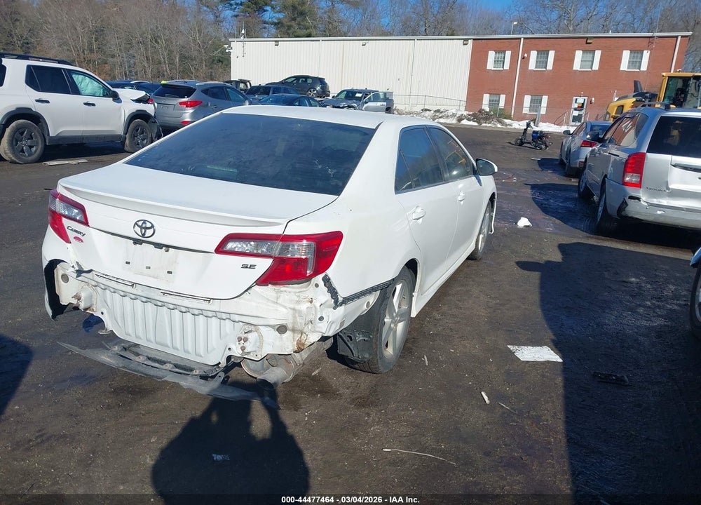 2014 TOYOTA CAMRY SE VIN: 4T1BF1FK3EU358968