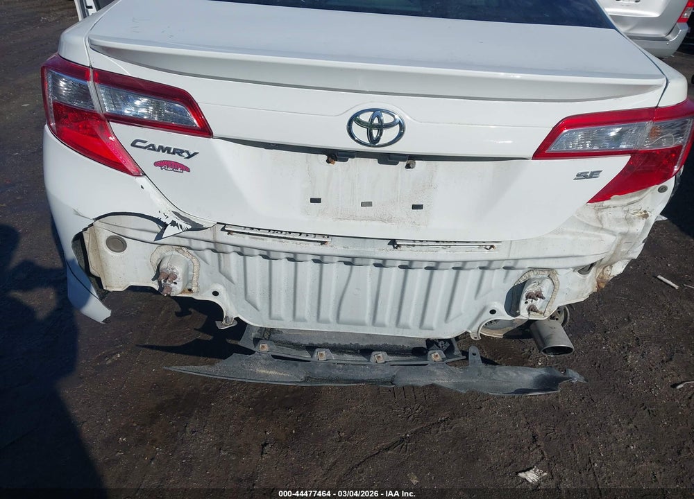 2014 TOYOTA CAMRY SE VIN: 4T1BF1FK3EU358968